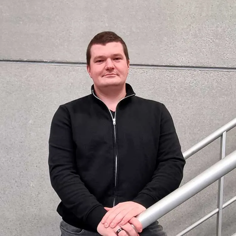 Jonas Vermeersch, projectleider, specialisatie muurafdekplaten, Difralu