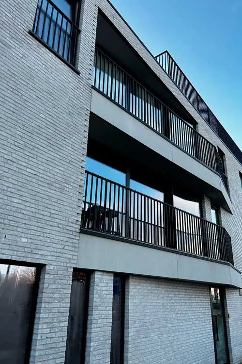 Verticaal gelijnde balustrade, foto 5